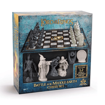 Noble Collection Novelty Lord of the rings Chess Set: Battle for Middle-Earth