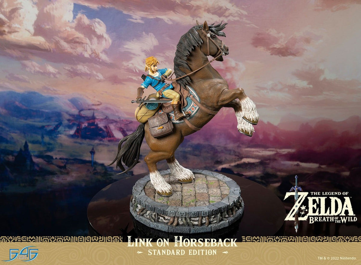 THE LEGEND OF ZELDA: BREATH OF THE WILD - LINK ON HORSEBACK (STANDARD ...